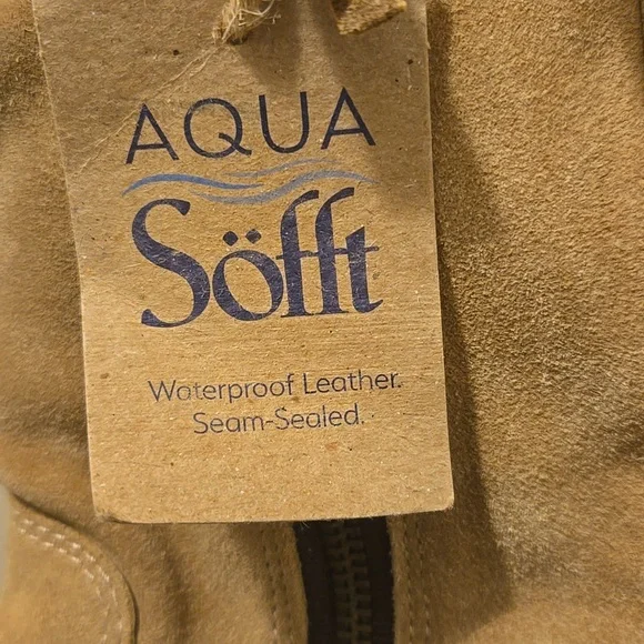 Sofft Sharnell Low Tan Suede Boots - Picture 15 of 17